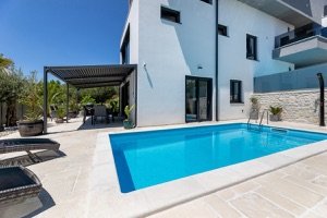 Luxury Villa Adria - Gallery Image 6